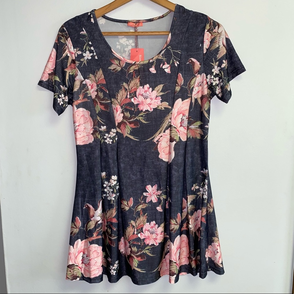 NWT SIMPLY ASTER TOP - MEDIUM